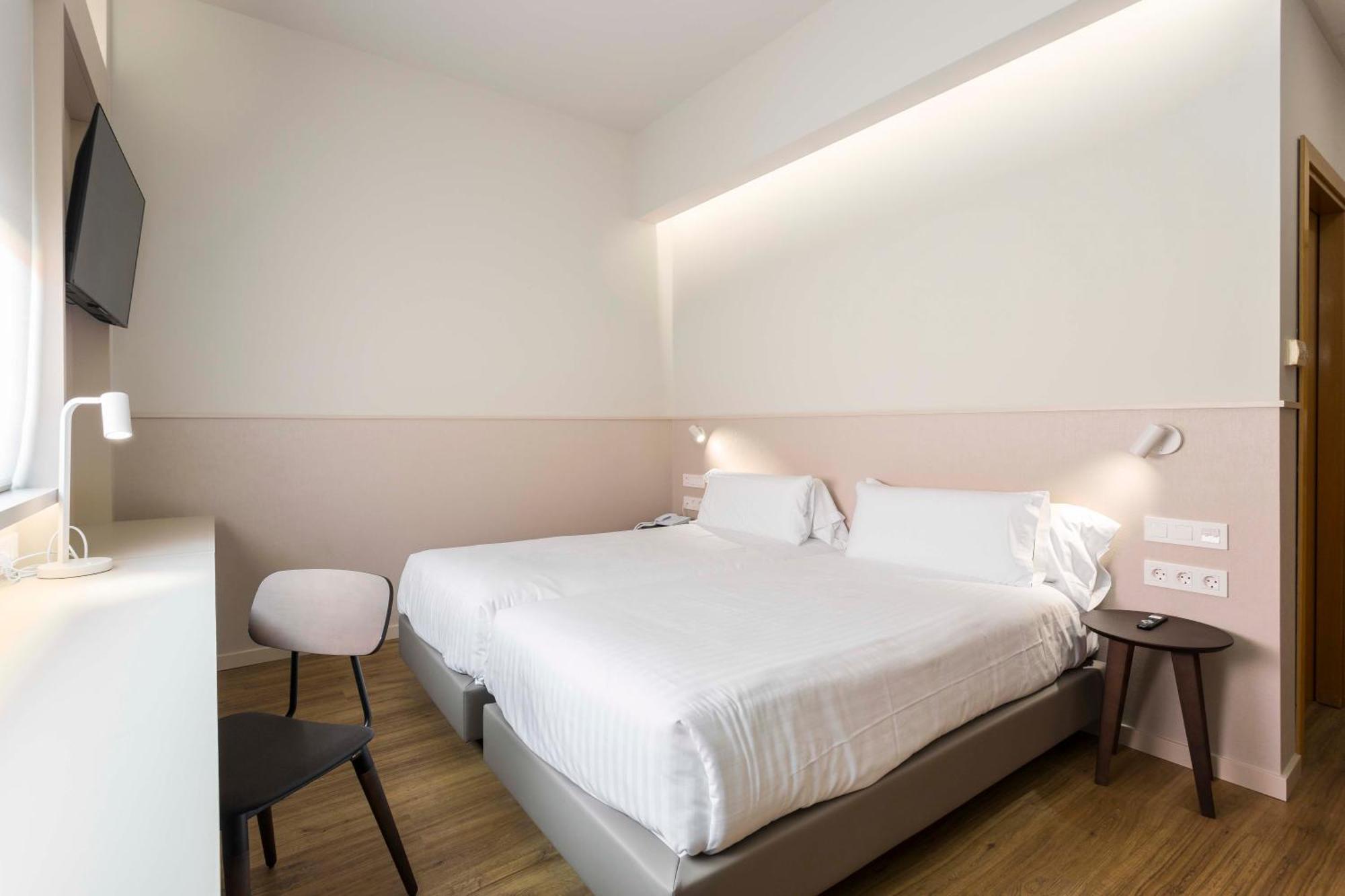 Hotel Terrassa Confort Extérieur photo