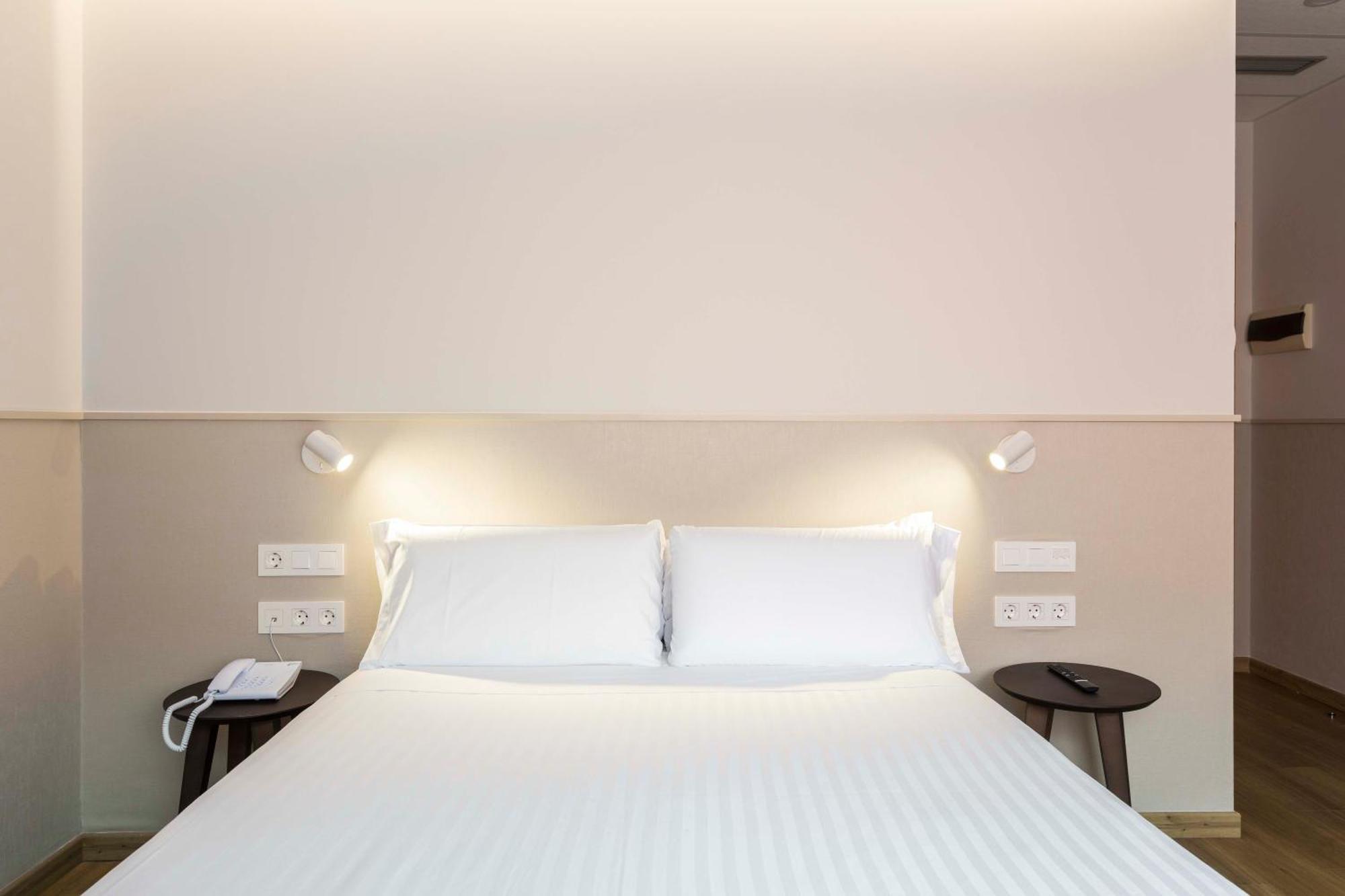 Hotel Terrassa Confort Extérieur photo
