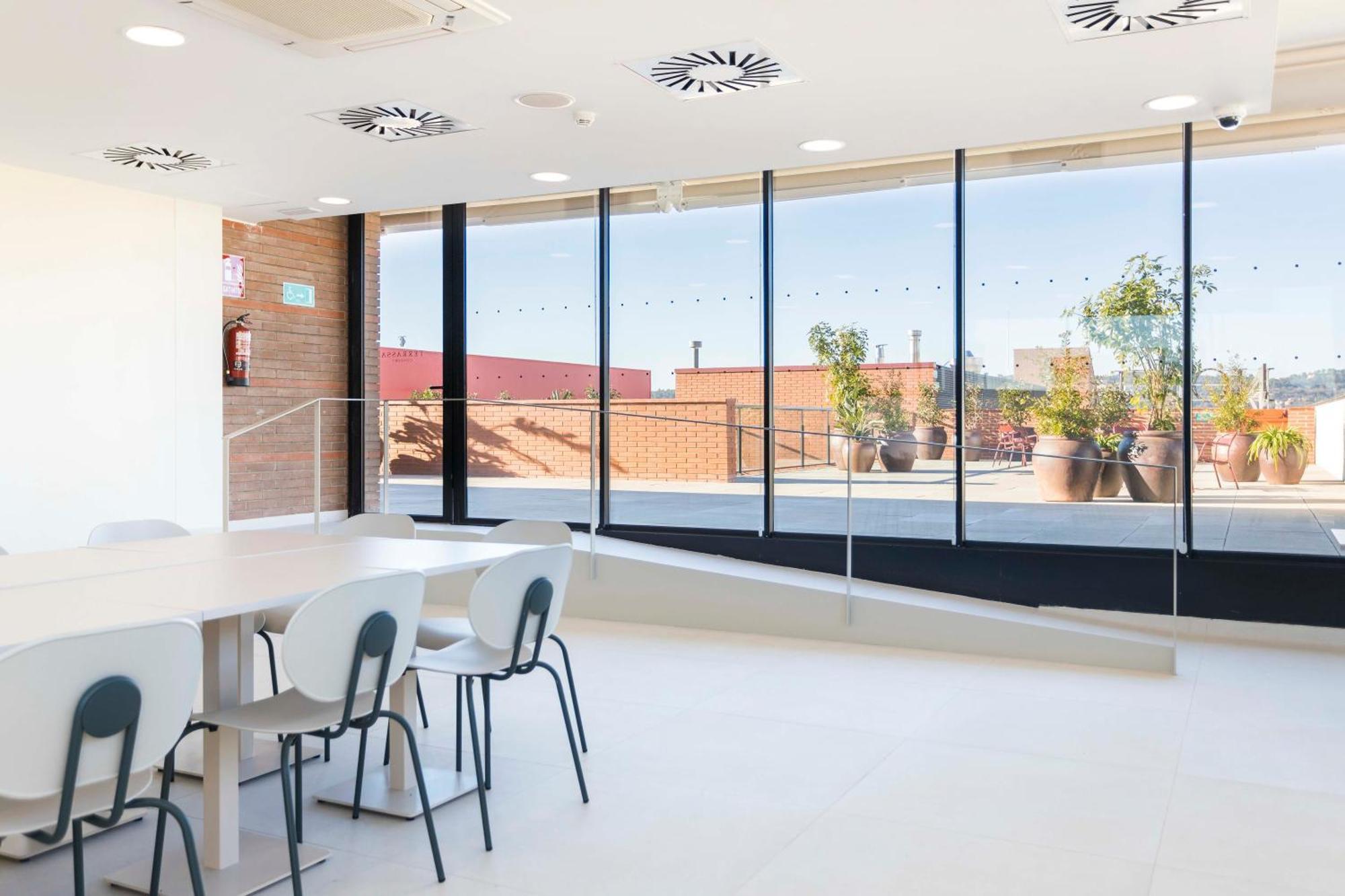 Hotel Terrassa Confort Extérieur photo