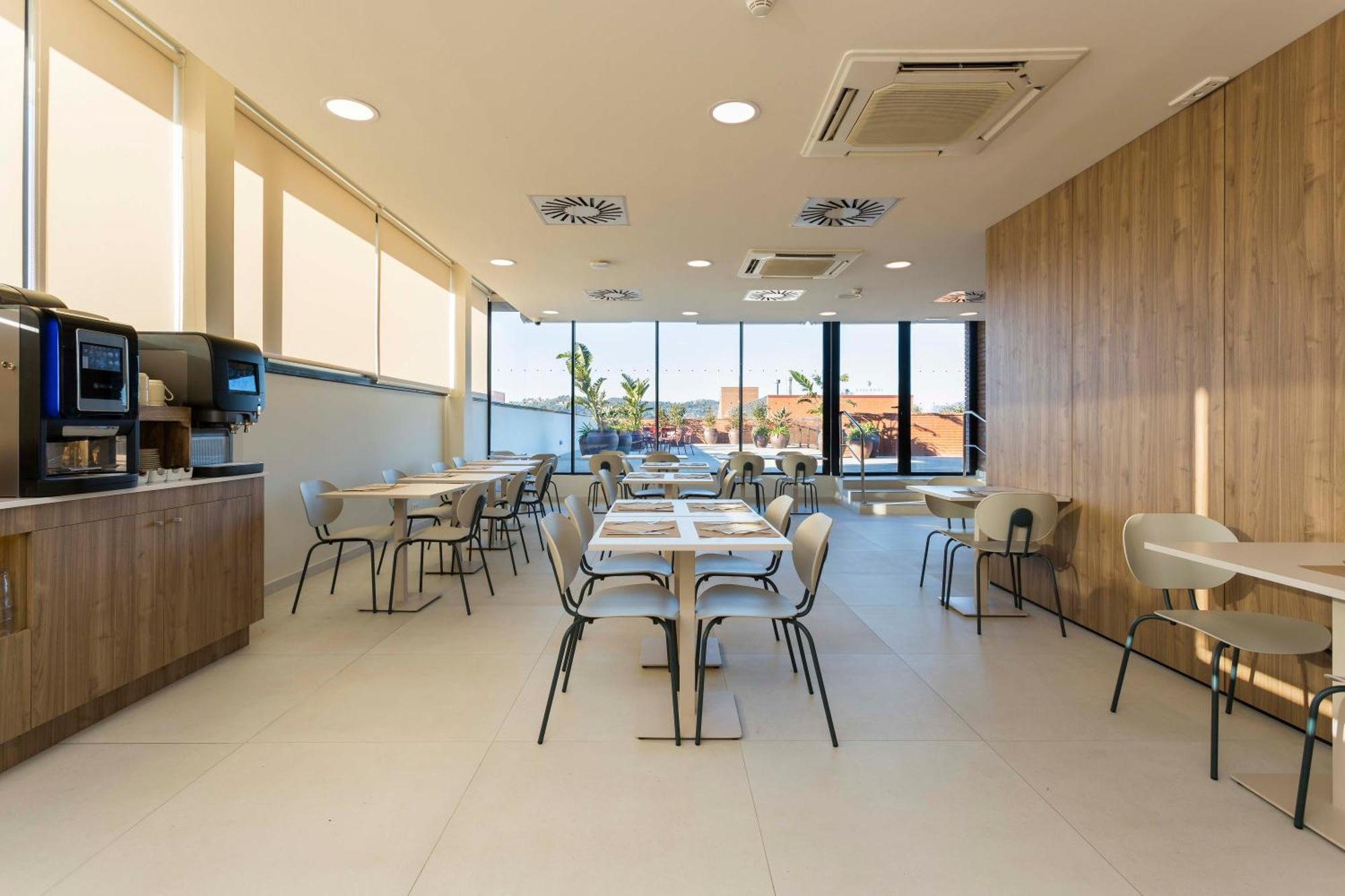 Hotel Terrassa Confort Extérieur photo