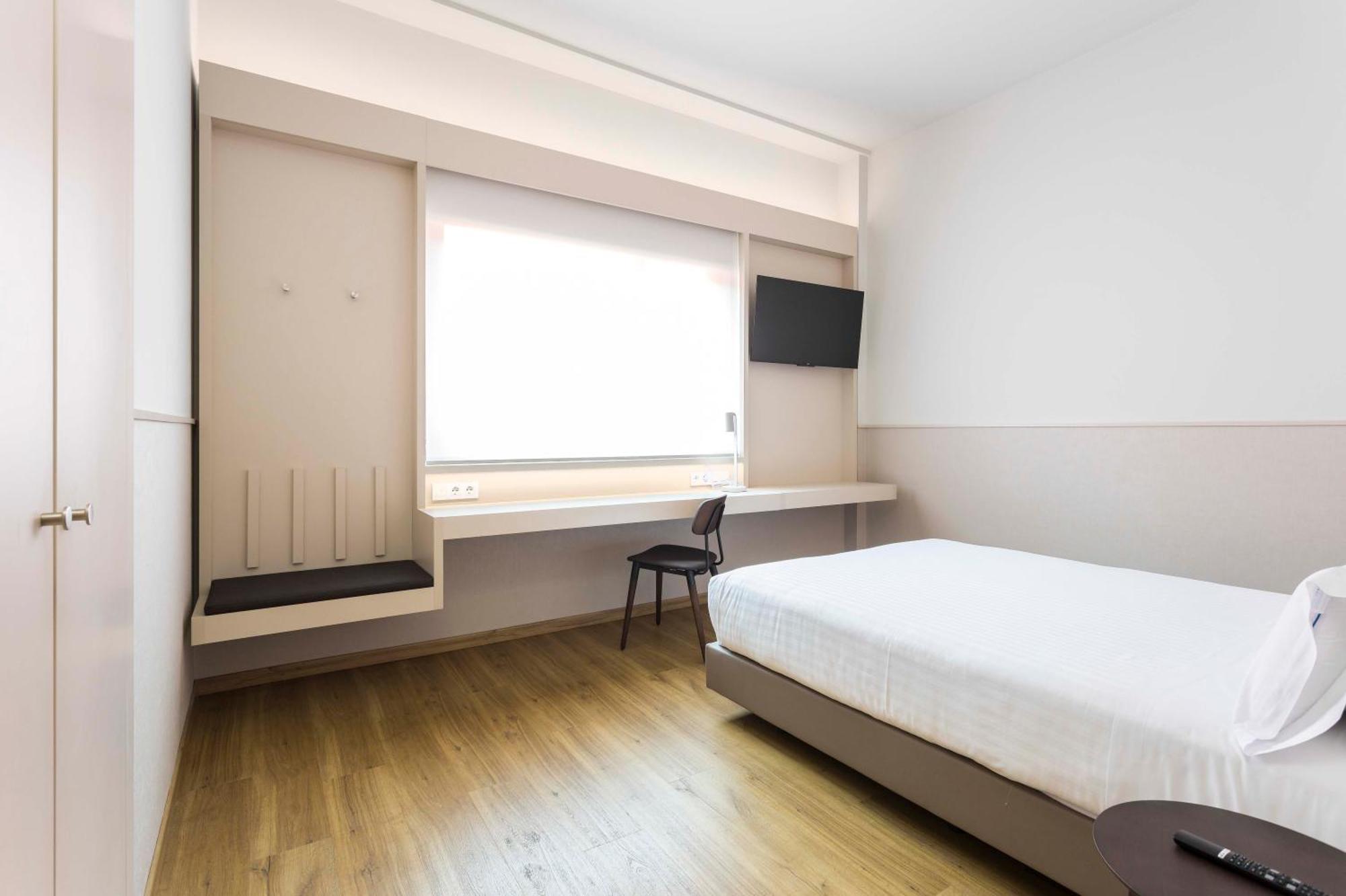 Hotel Terrassa Confort Extérieur photo